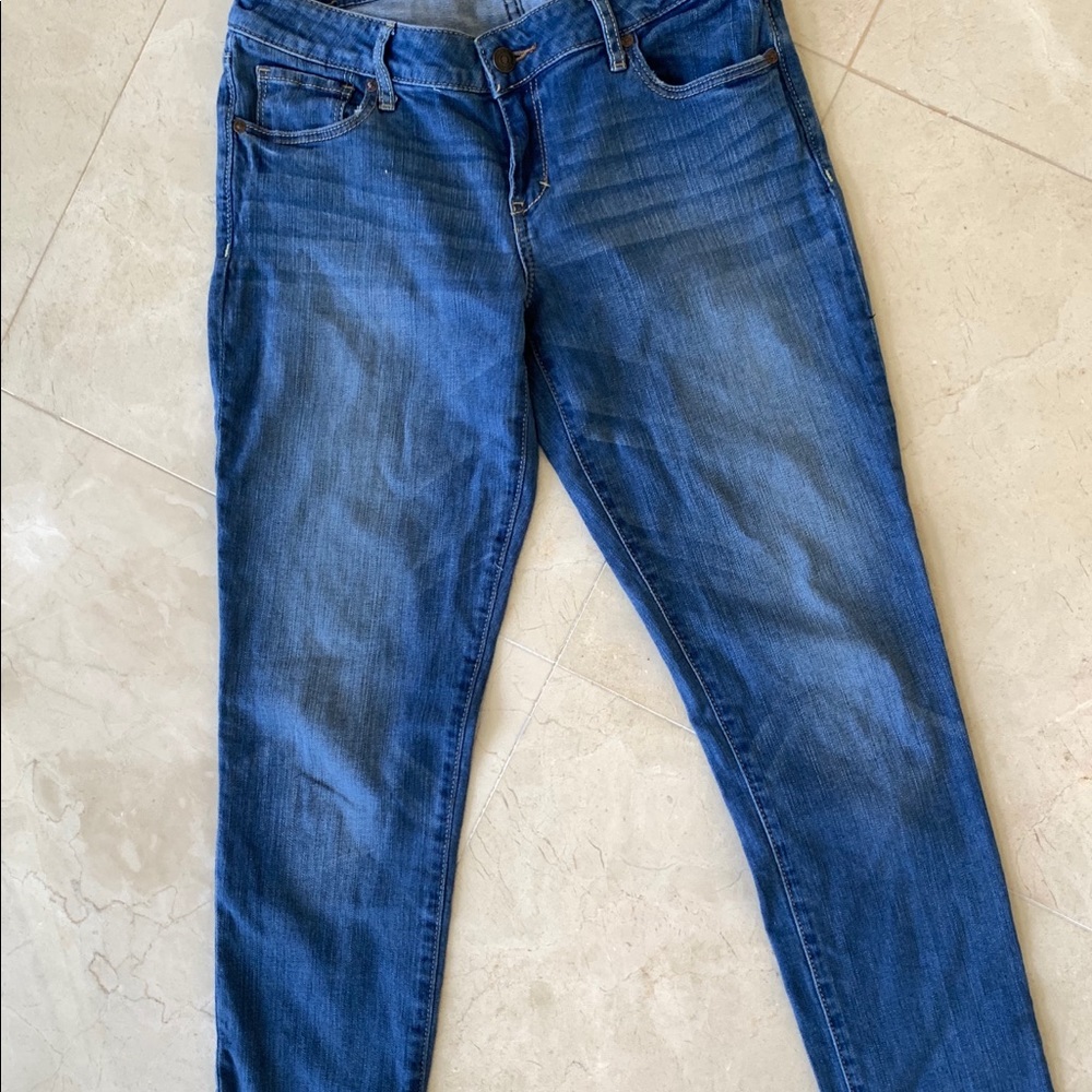 Blue Jeans - Picture 2 of 3